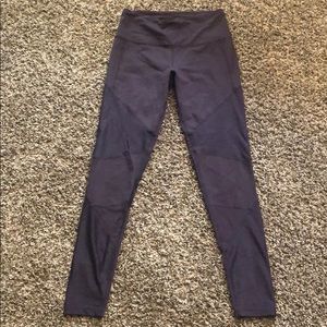 Victoria Secret Legging - 7/8 Length